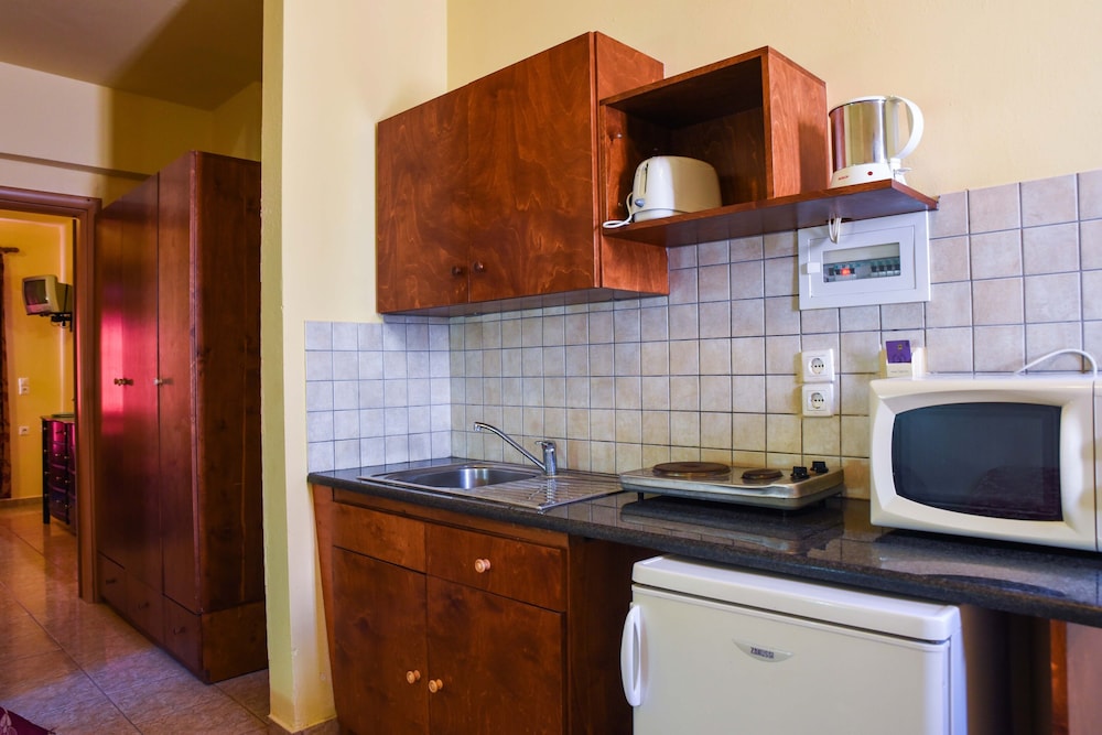 Chrysoula Hotel & Apartments — Hotel rooms in Kefalos, South Aegean
