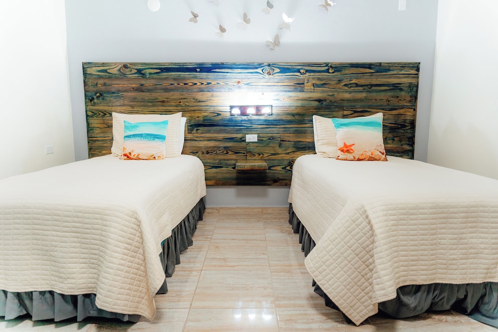 Hotel RH Boutique Aruba — Hotel rooms in Oranjestad, Aruba