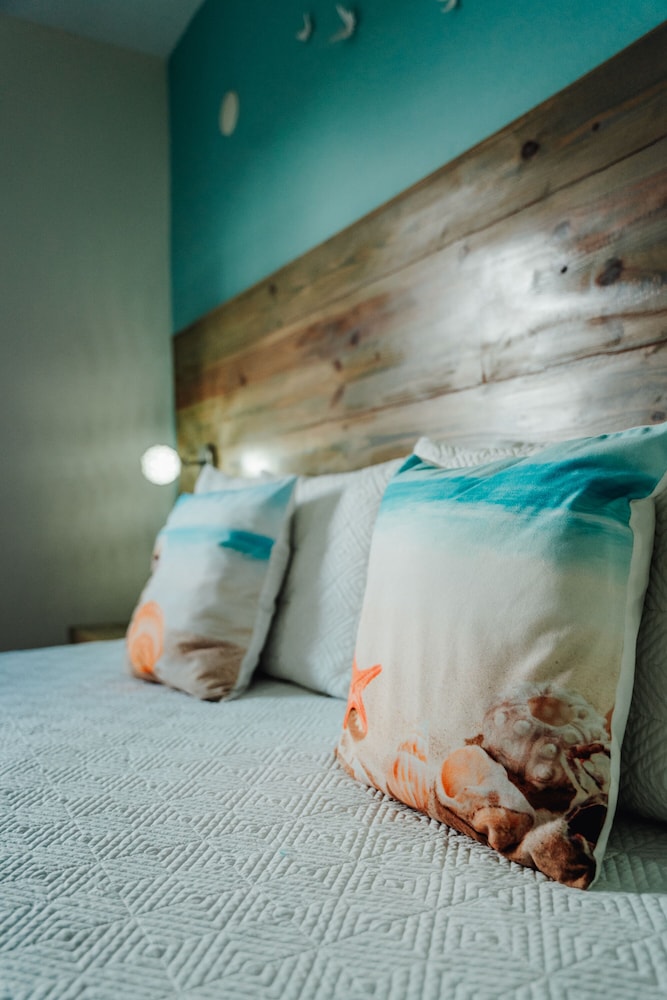 Hotel RH Boutique Aruba — Hotel rooms in Oranjestad, Aruba