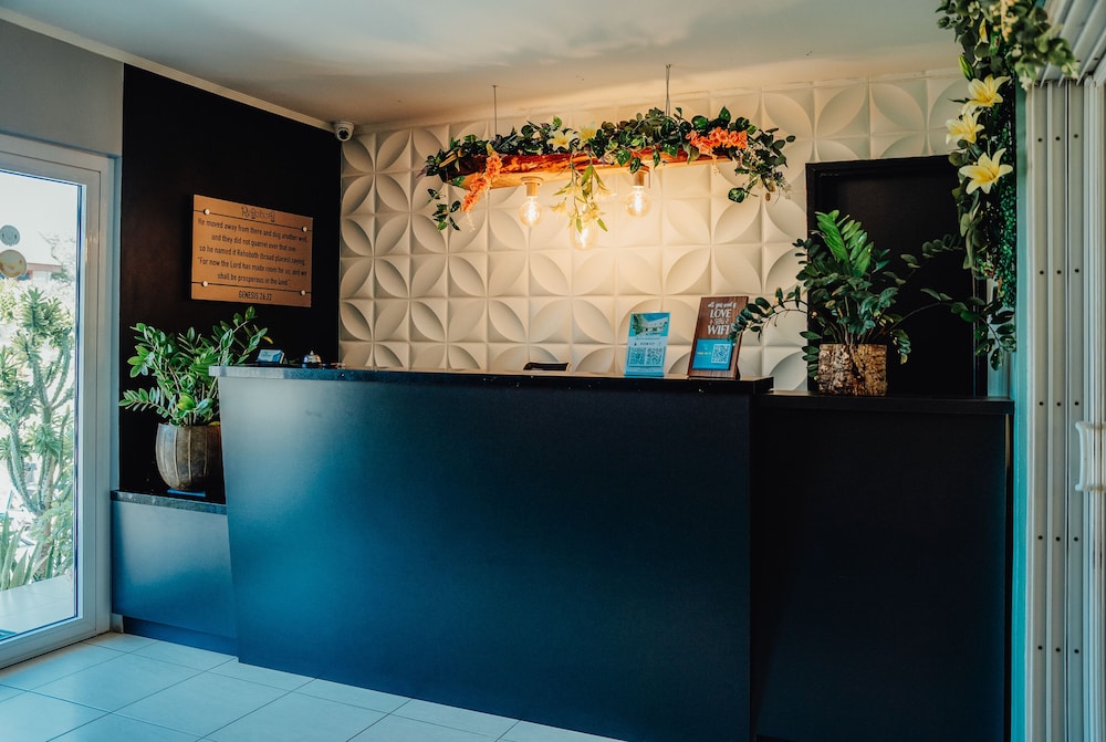 Hotel RH Boutique Aruba — Hotel building in Oranjestad, Aruba