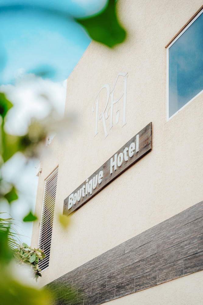 Hotel RH Boutique Aruba — Hotel building in Oranjestad, Aruba