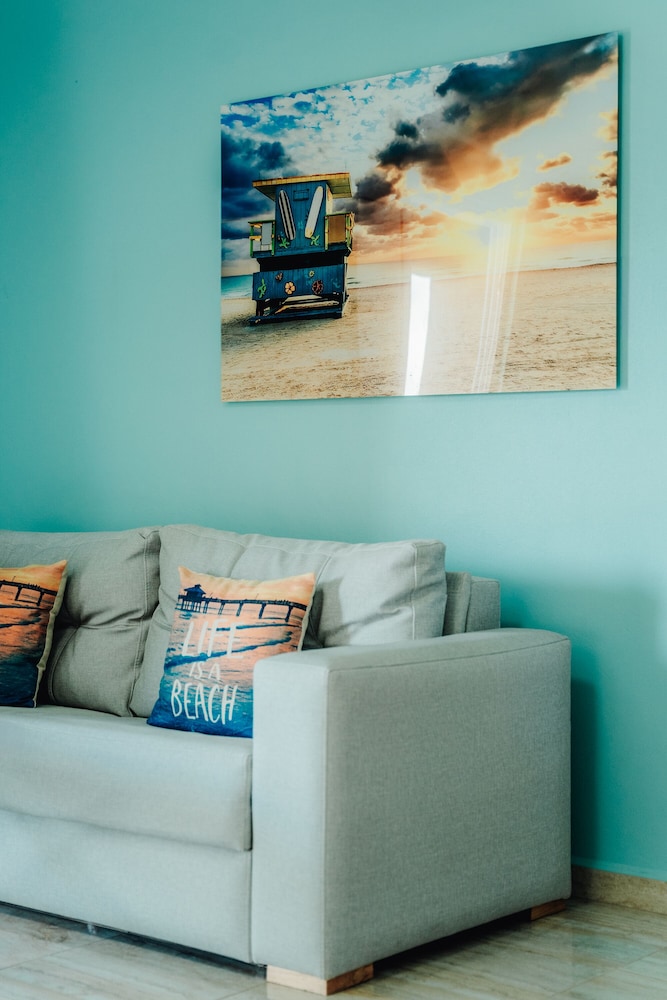 Hotel RH Boutique Aruba — Hotel rooms in Oranjestad, Aruba