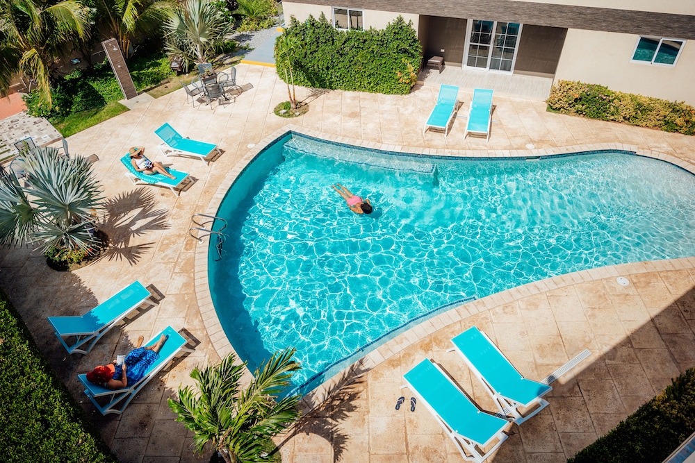 Hotel RH Boutique Aruba — Main photo in Oranjestad, Aruba