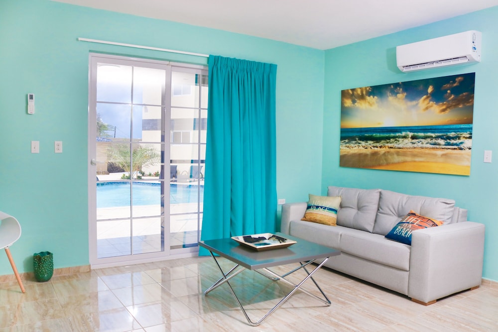 Hotel RH Boutique Aruba — Hotel rooms in Oranjestad, Aruba