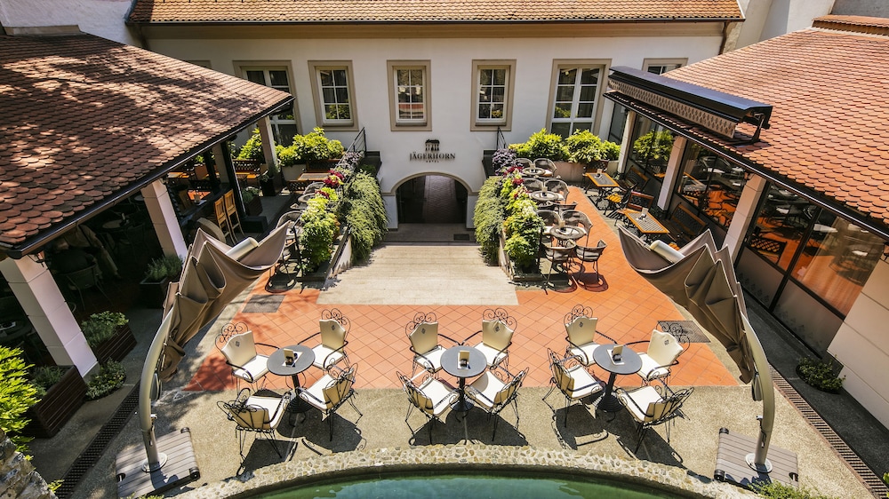 Hotel Jägerhorn — Hotel building in Zagreb, Zagreb (city)