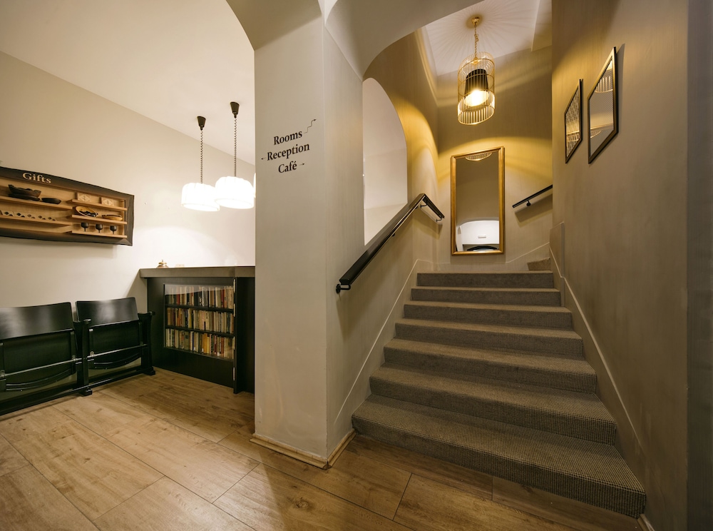 Hotel Jägerhorn — Hotel building in Zagreb, Zagreb (city)