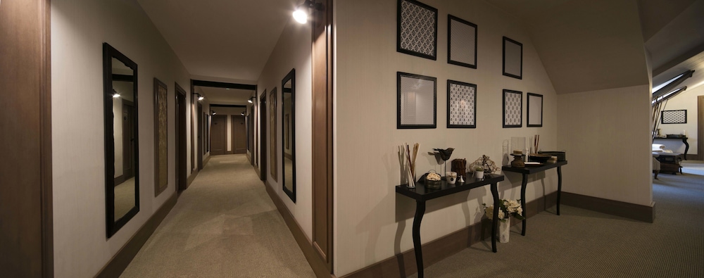 Hotel Jägerhorn — Hotel building in Zagreb, Zagreb (city)