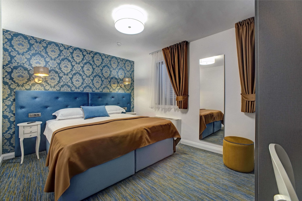 Hotel Skradinski Buk — Hotel rooms in Skradin, Šibenik-Knin