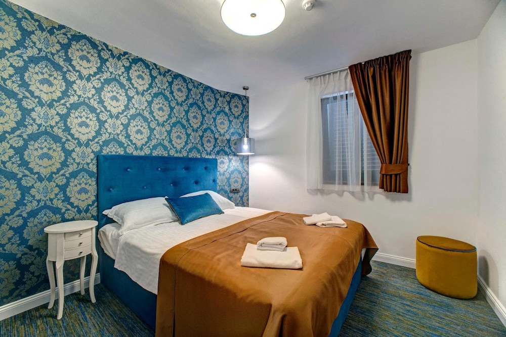 Hotel Skradinski Buk — Hotel rooms in Skradin, Šibenik-Knin