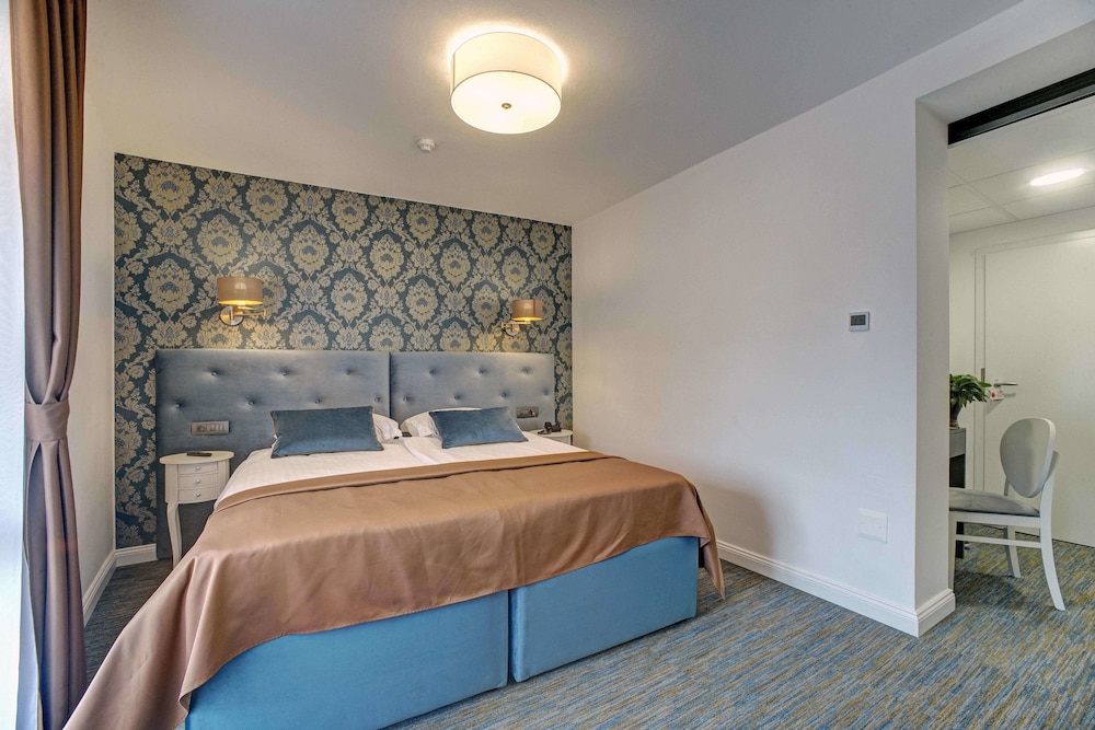 Hotel Skradinski Buk — Hotel rooms in Skradin, Šibenik-Knin