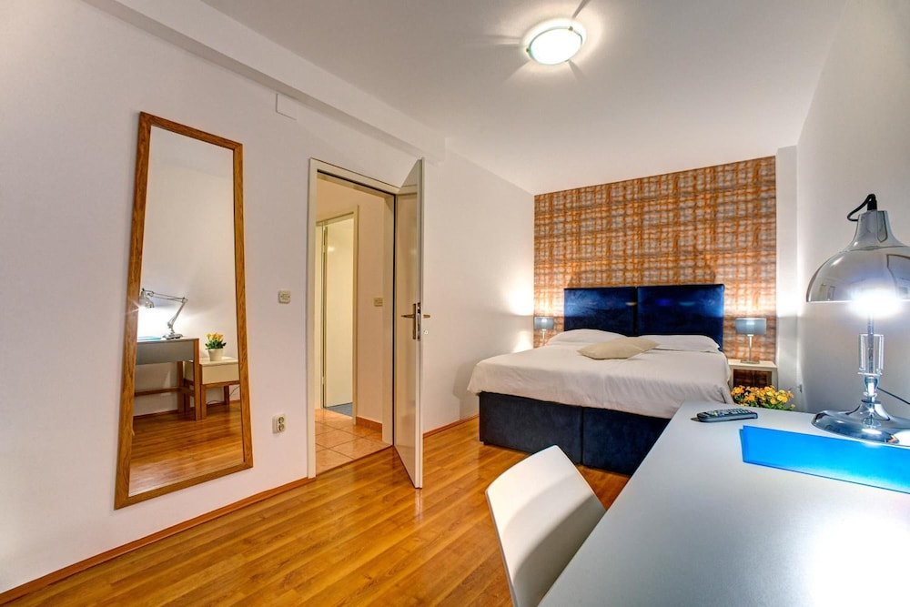 Hotel Skradinski Buk — Hotel rooms in Skradin, Šibenik-Knin