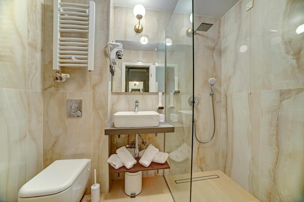 Hotel Skradinski Buk — Hotel rooms in Skradin, Šibenik-Knin
