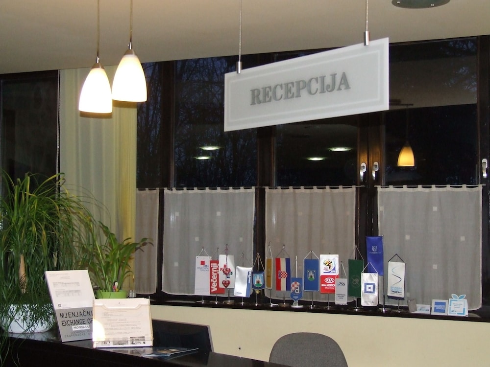 Hotel Tomislavov Dom — Restaurant & bars in Zagreb, Zagreb (city)