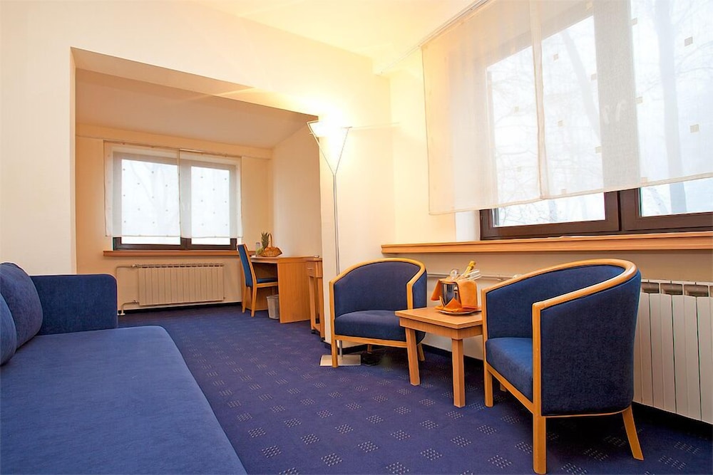 Hotel Tomislavov Dom — Hotel rooms in Zagreb, Zagreb (city)