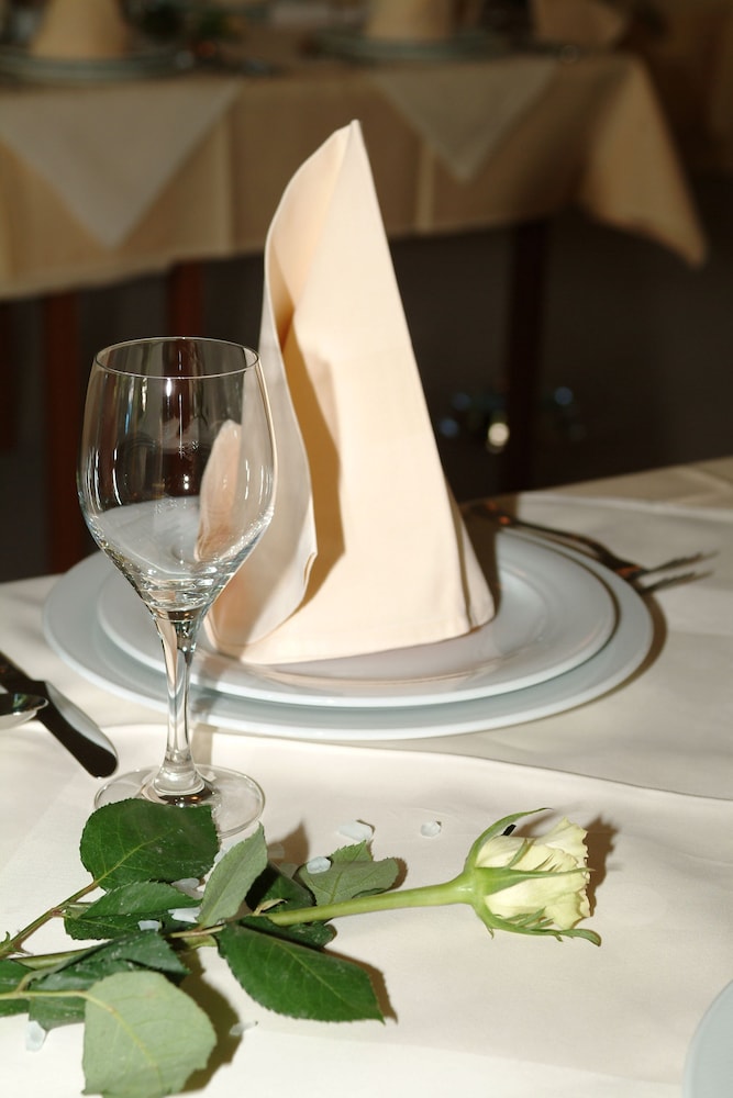 Hotel Tomislavov Dom — Restaurant & bars in Zagreb, Zagreb (city)