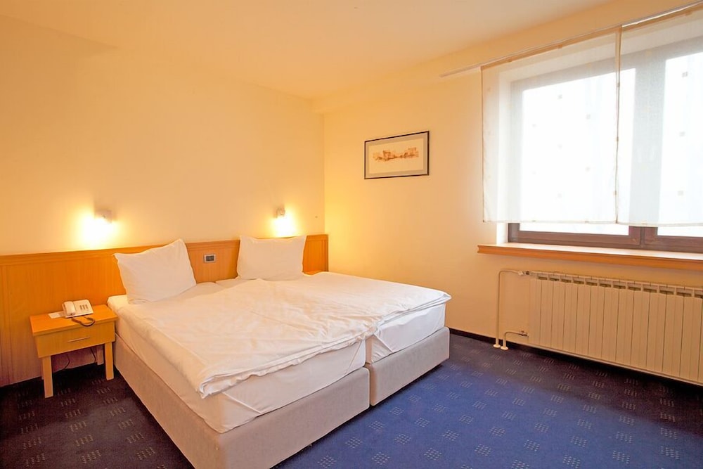 Hotel Tomislavov Dom — Hotel rooms in Zagreb, Zagreb (city)