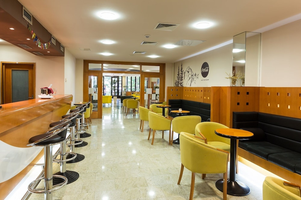 Hotel Tomislavov Dom — Restaurant & bars in Zagreb, Zagreb (city)