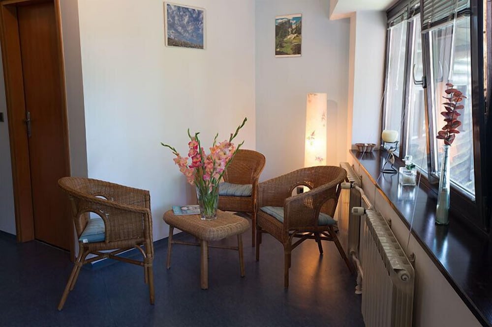 Hotel Tomislavov Dom — Hotel rooms in Zagreb, Zagreb (city)