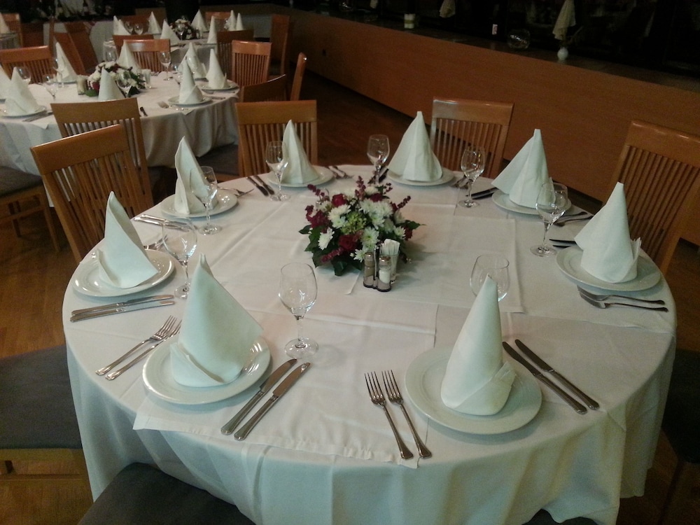 Hotel Tomislavov Dom — Restaurant & bars in Zagreb, Zagreb (city)