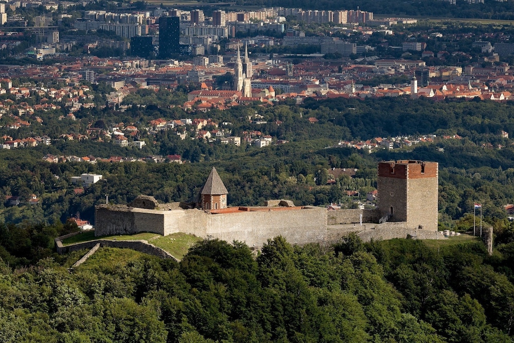 Hotel Tomislavov Dom — Attractions in the area in Zagreb, Zagreb (city)