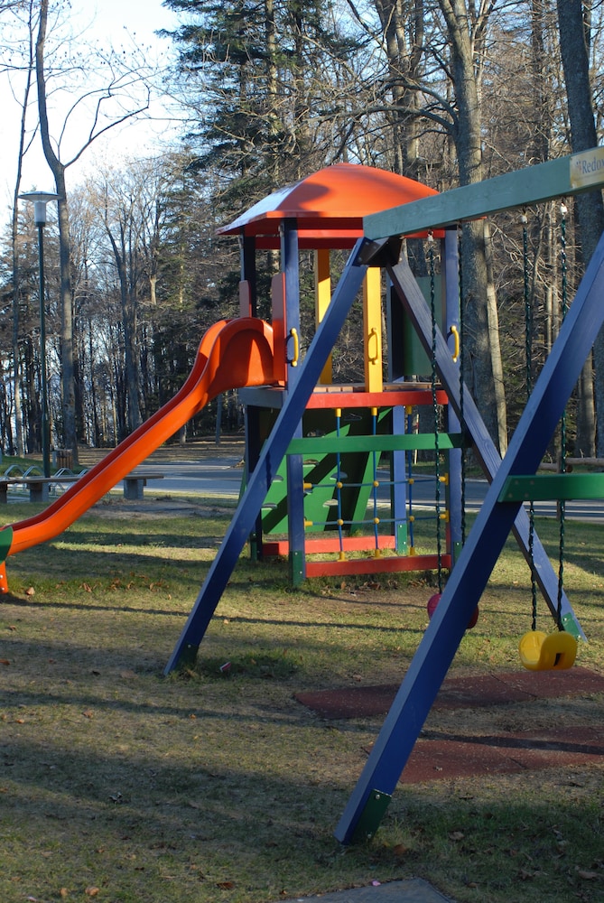 Aparthotel Snjezna Kraljica — Attractions for children in Zagreb, Zagreb (city)