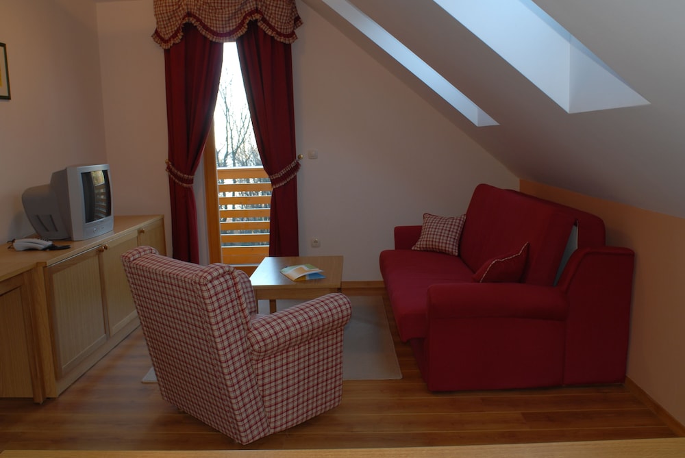 Aparthotel Snjezna Kraljica — Hotel rooms in Zagreb, Zagreb (city)