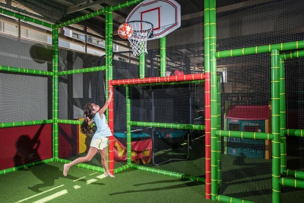 Petousis Hotel & Suites — Attractions for children in Gazi