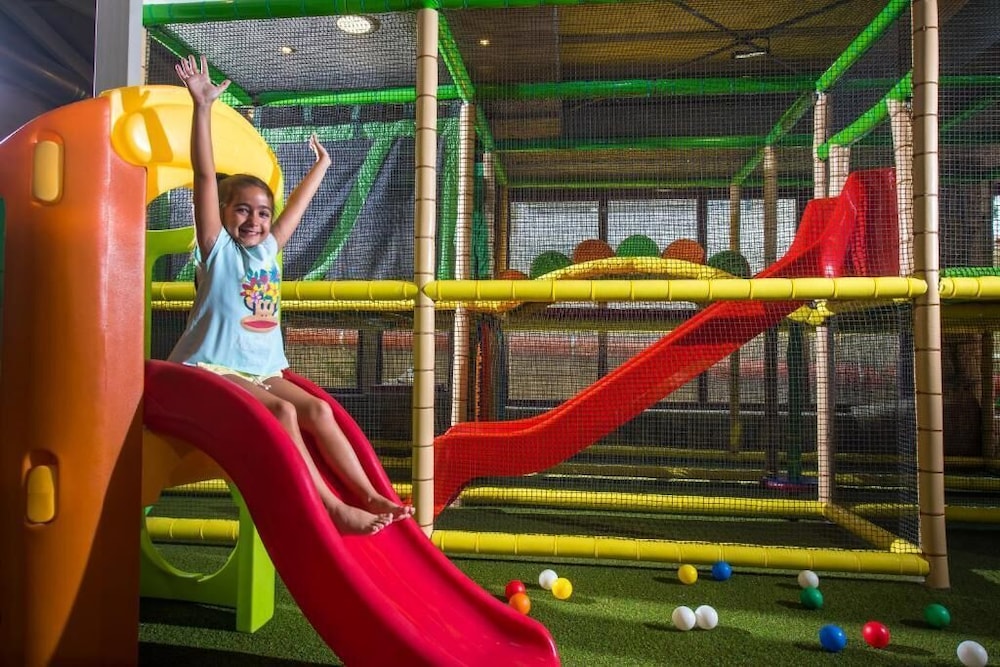 Petousis Hotel & Suites — Attractions for children in Gazi