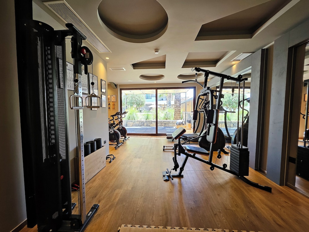Petousis Hotel & Suites — Sports & recreation in Gazi