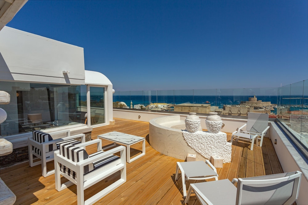 Rhodos Horizon City- Adults only — Hotel building in Rhodes Town, South Aegean
