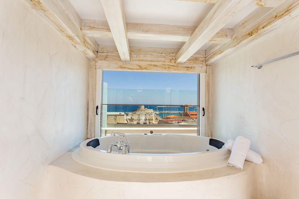 Rhodos Horizon City- Adults only — Hotel rooms in Rhodes Town, South Aegean