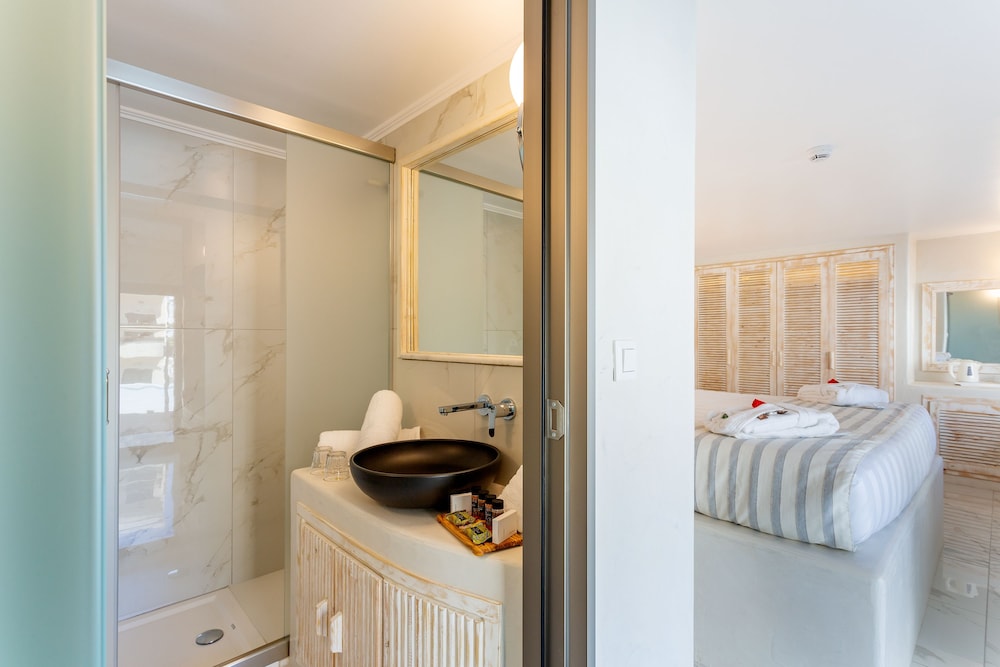 Rhodos Horizon City- Adults only — Hotel rooms in Rhodes Town, South Aegean