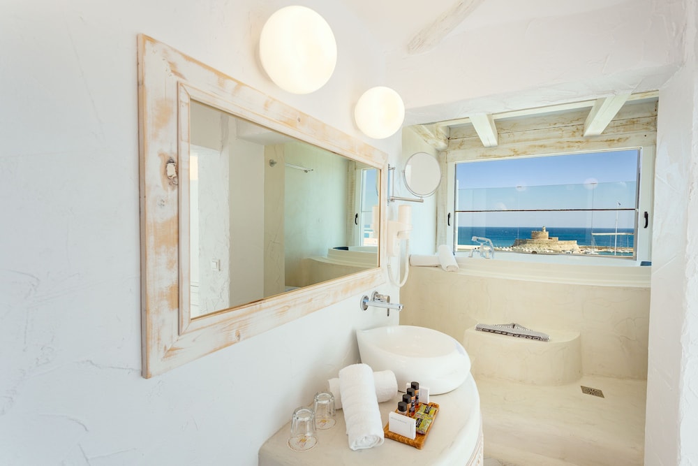 Rhodos Horizon City- Adults only — Hotel rooms in Rhodes Town, South Aegean
