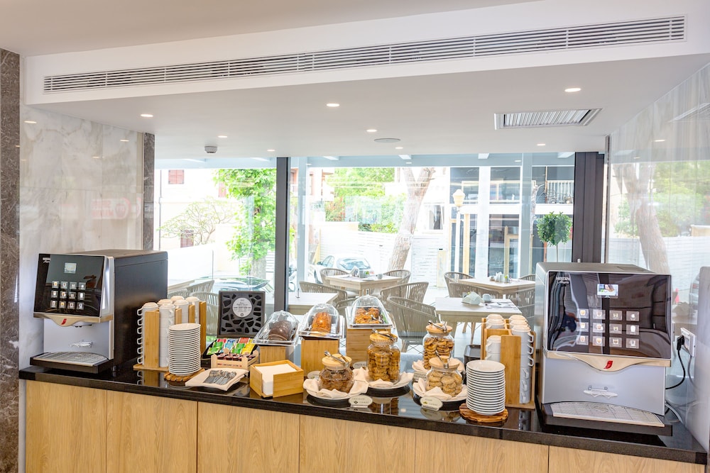 Rhodos Horizon City- Adults only — Restaurant & bars in Rhodes Town, South Aegean