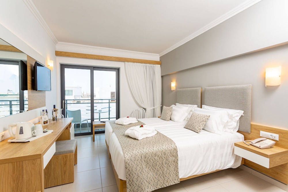 Rhodos Horizon City- Adults only — Hotel rooms in Rhodes Town, South Aegean
