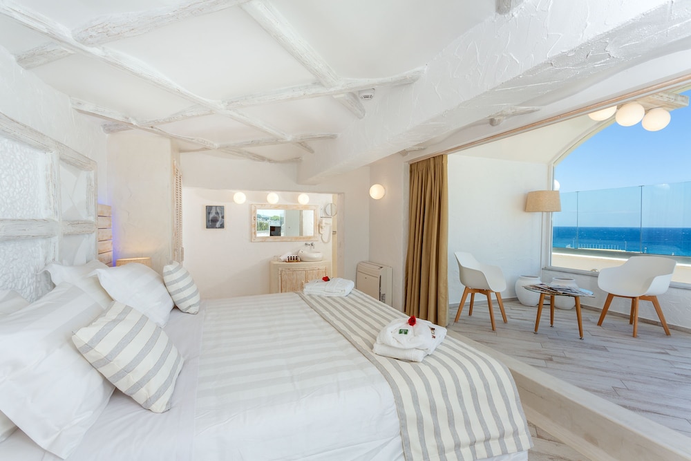Rhodos Horizon City- Adults only — Hotel rooms in Rhodes Town, South Aegean
