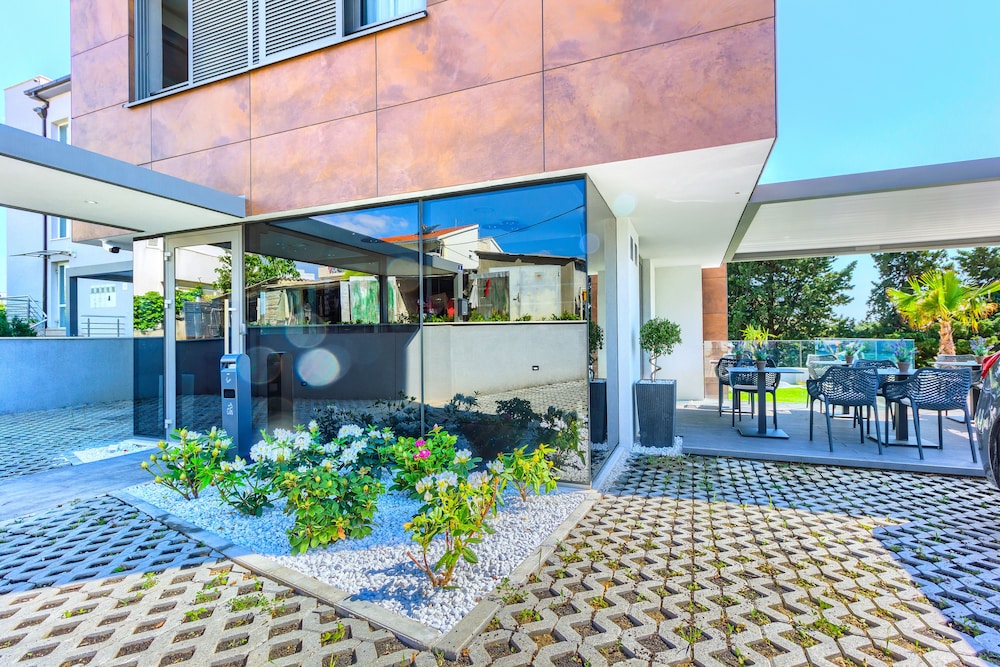 Bel Residence — Hotel building in Split, Split-Dalmatia