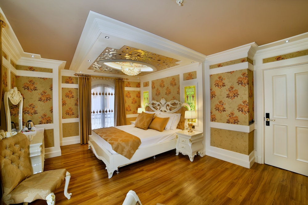 Seven Hills Palace & Spa — Hotel rooms in Istanbul, Istanbul