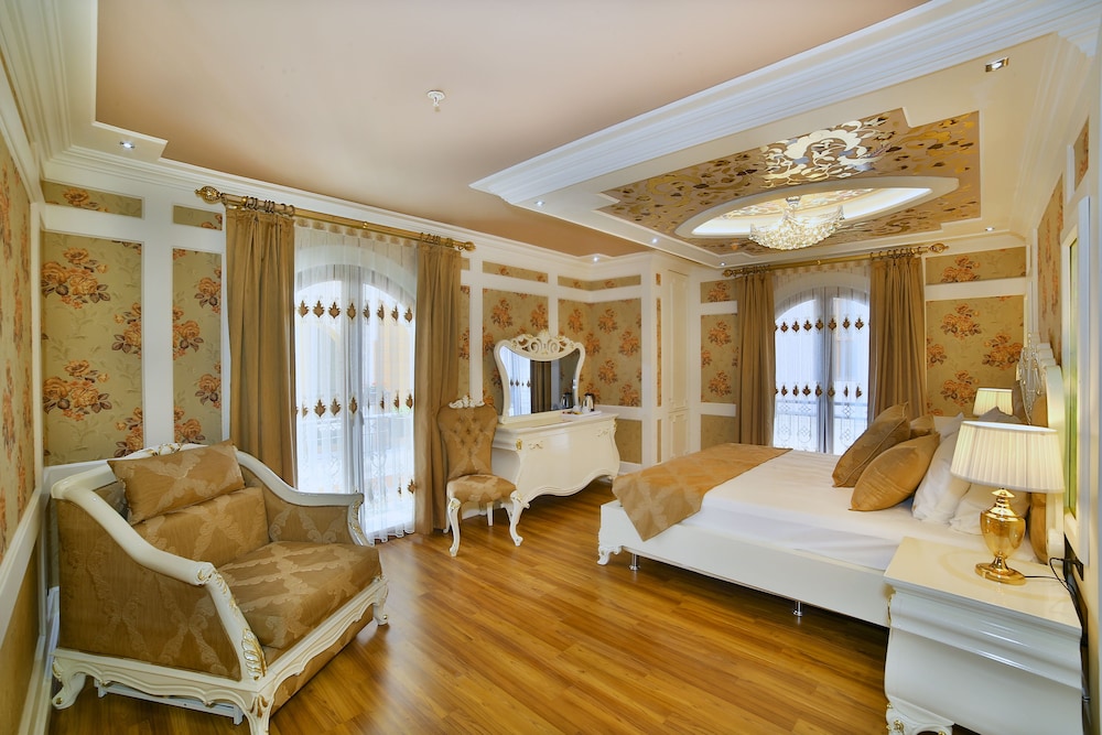 Seven Hills Palace & Spa — Hotel rooms in Istanbul, Istanbul