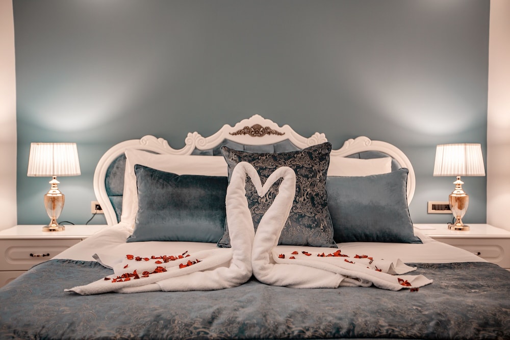 Seven Hills Palace & Spa — Hotel rooms in Istanbul, Istanbul