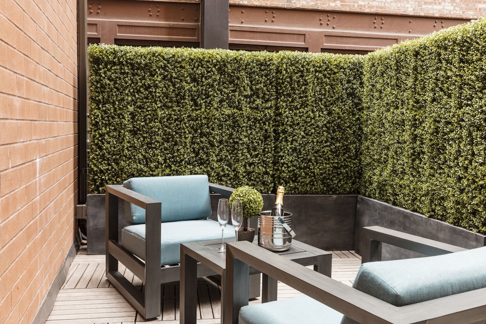 Artezen Hotel — Restaurant & bars in New York City, New York State