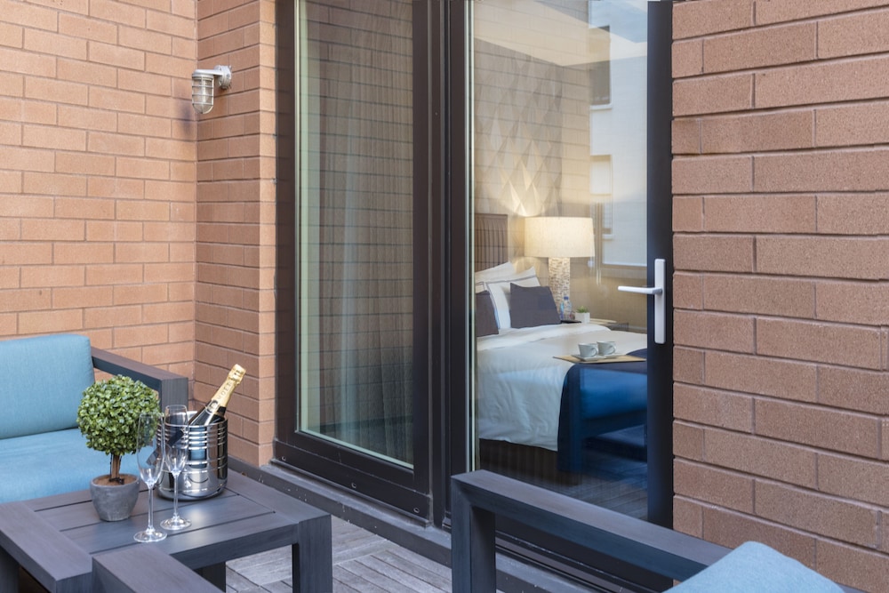 Artezen Hotel — Hotel rooms in New York City, New York State