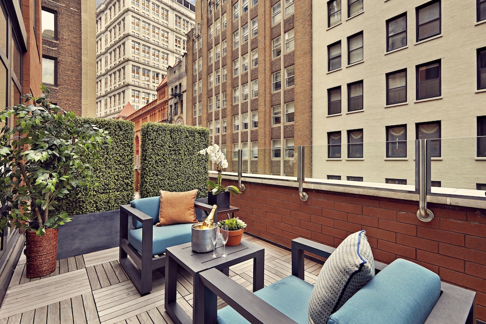 Artezen Hotel — Hotel building in New York City, New York State