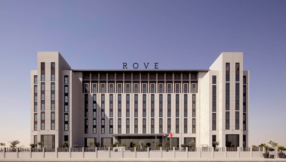 Rove At The Park — Hotel building in Dubai