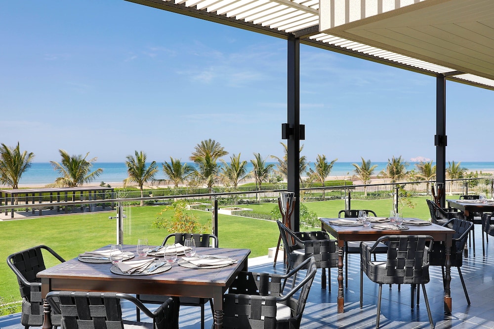 W Muscat — Restaurant & bars in Muscat, Muscat