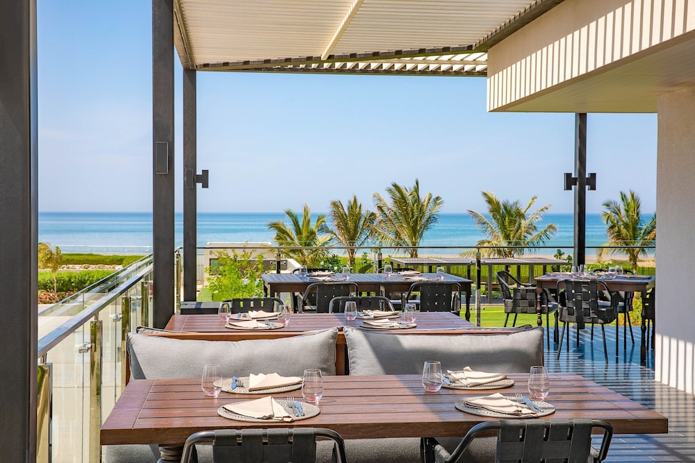 W Muscat — Restaurant & bars in Muscat, Muscat