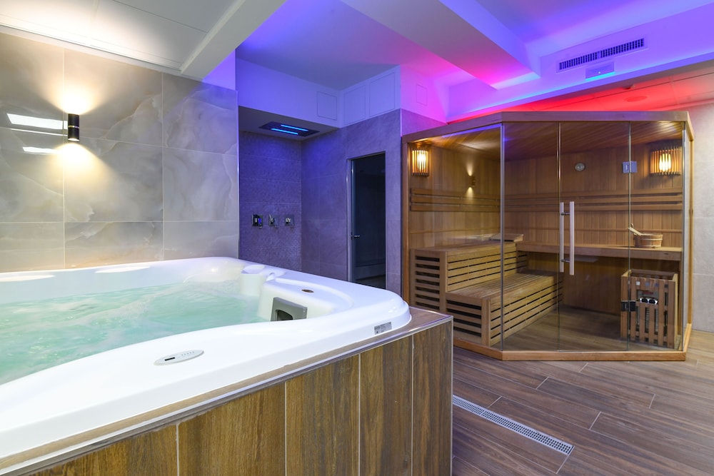 Hotel Rivus — Spa in Peschiera del Garda, Veneto