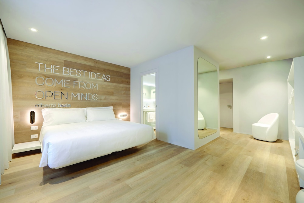 You.Me Design Place Hotel - zdjęcie 5
