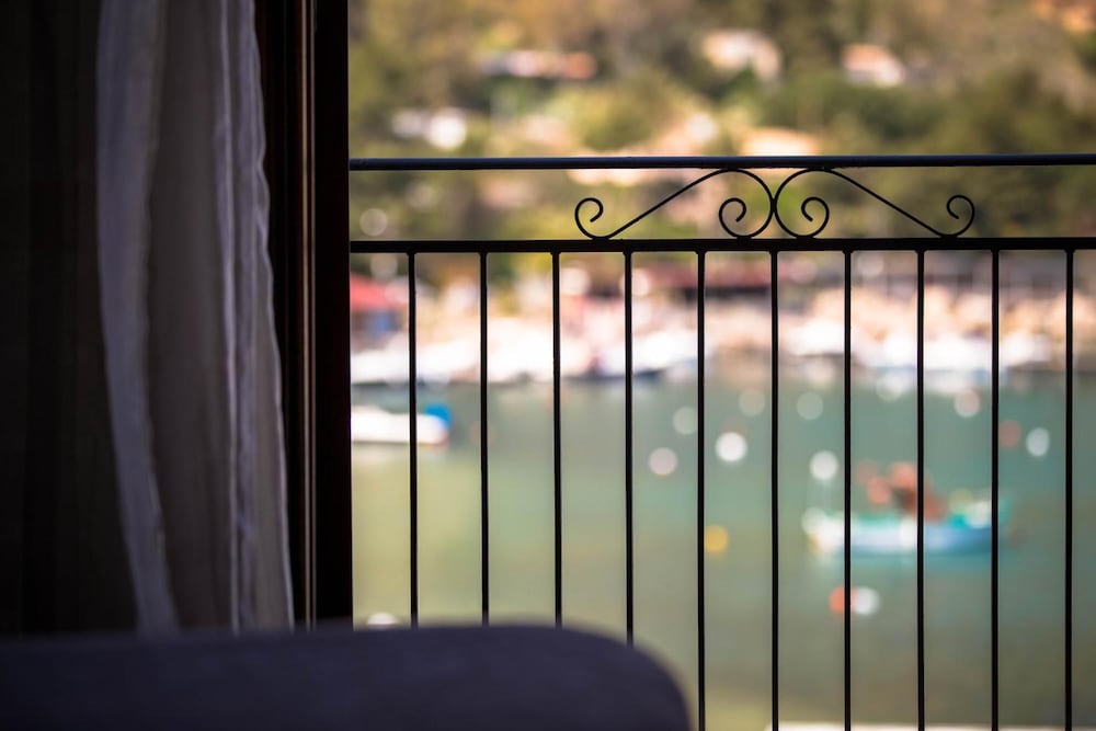 Cetarium Hotel — Hotel rooms in Castellammare del Golfo, Sicily