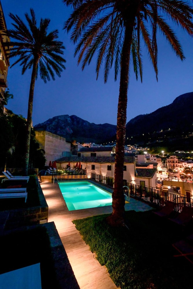 Cetarium Hotel — Swimming pool in Castellammare del Golfo, Sicily